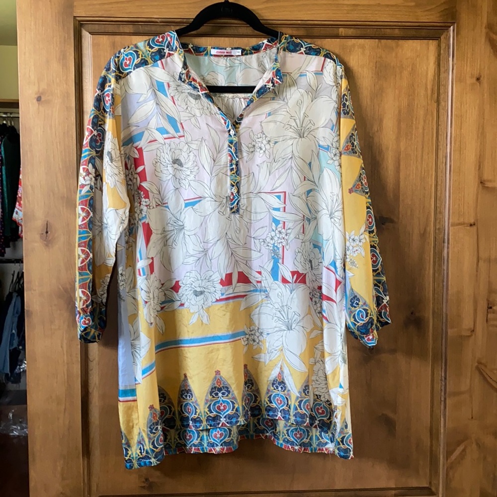 Silk tunic with floral pattern